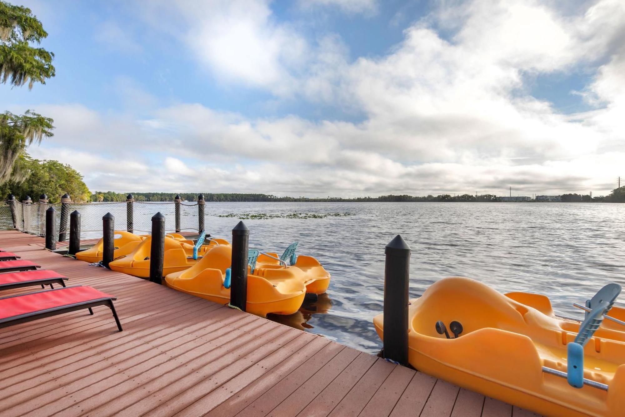 Bryan'S Spanish Cove Lake Buena Vista Exterior photo